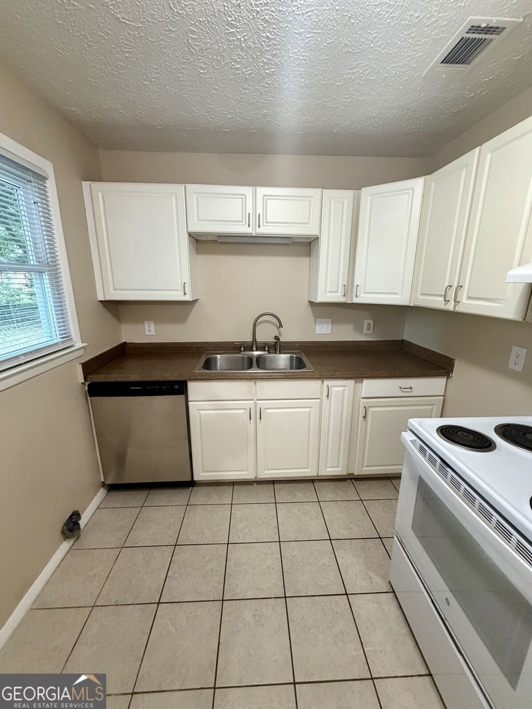 814 Crestwood Terrace - Photo 9
