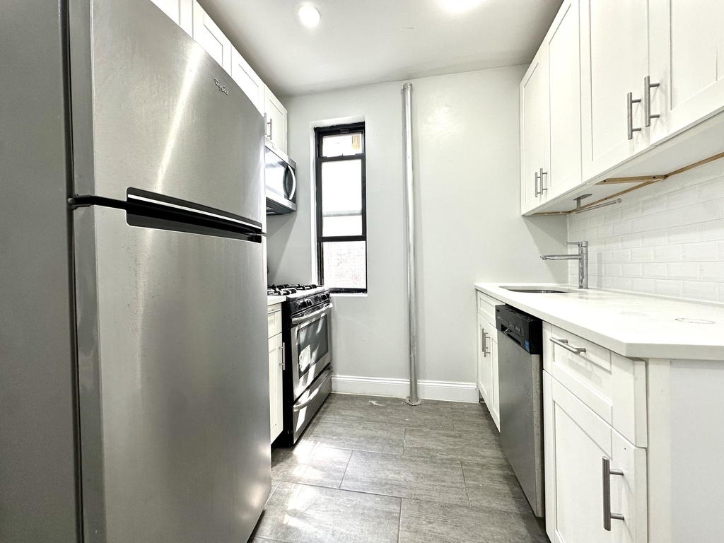 539 West 156th Street - Photo 5