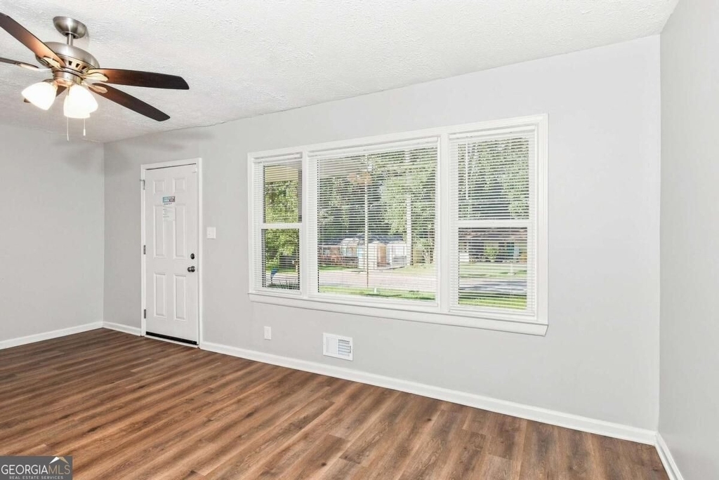 1598 San Gabriel Avenue - Photo 4