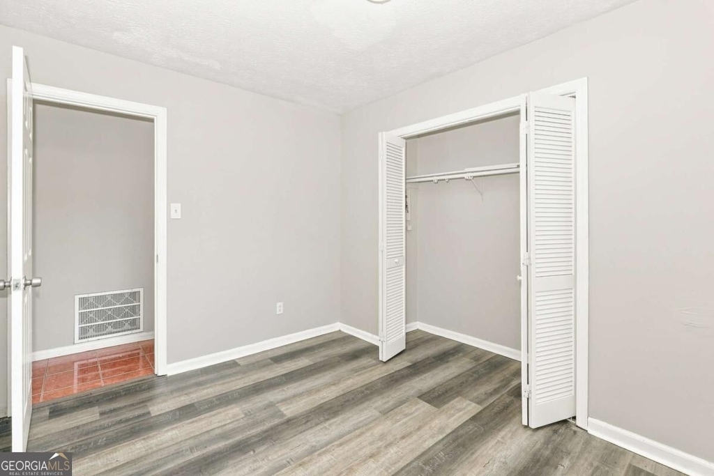 596 Crestmont Court - Photo 8