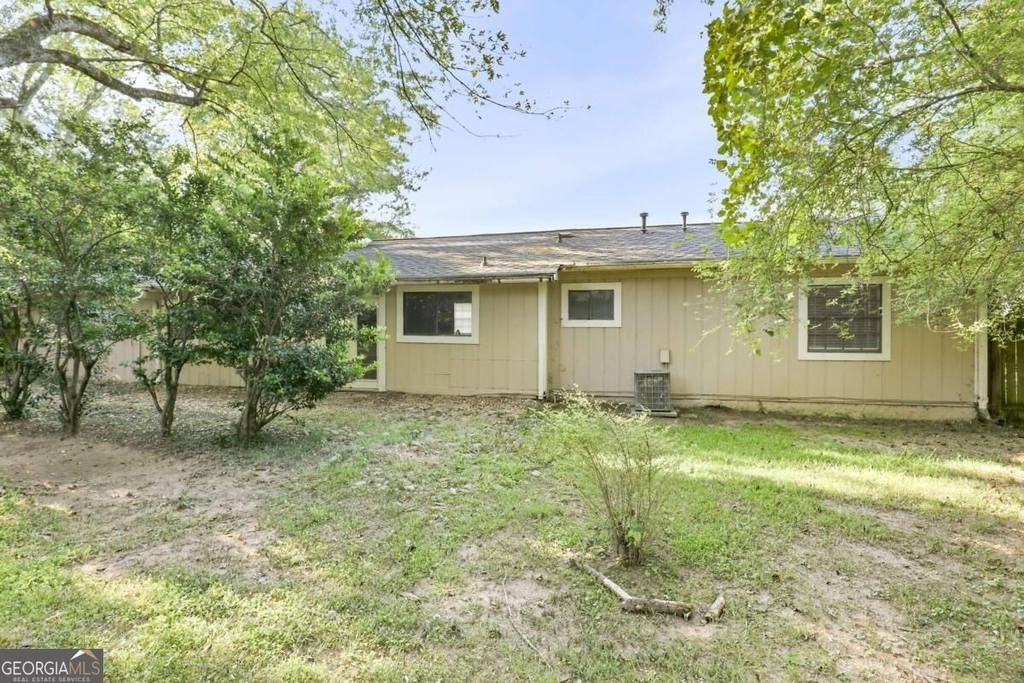 596 Crestmont Court - Photo 14