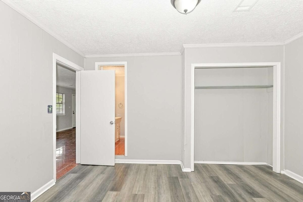 596 Crestmont Court - Photo 6