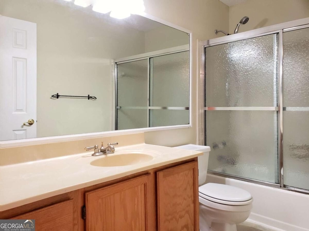 913 Wentworth Court - Photo 11