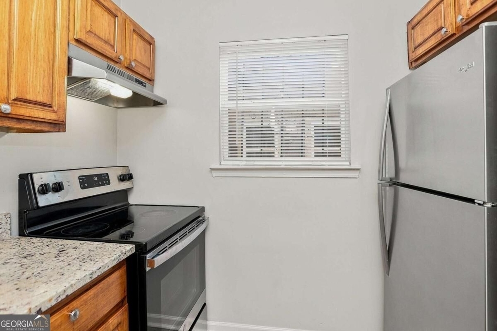 449 Mary Street Sw - Photo 2