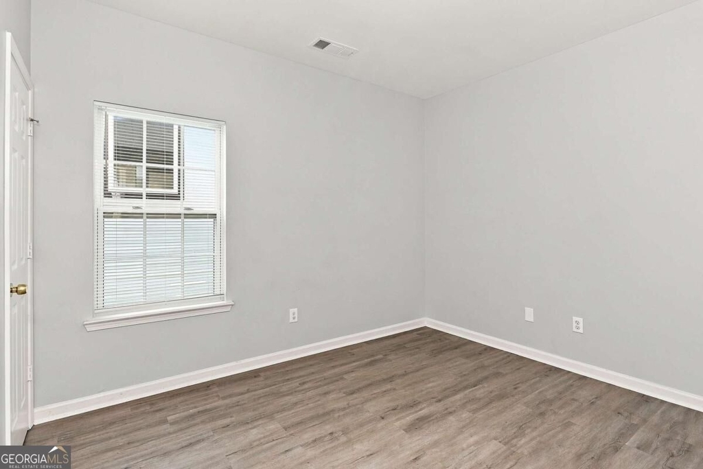 449 Mary Street Sw - Photo 10