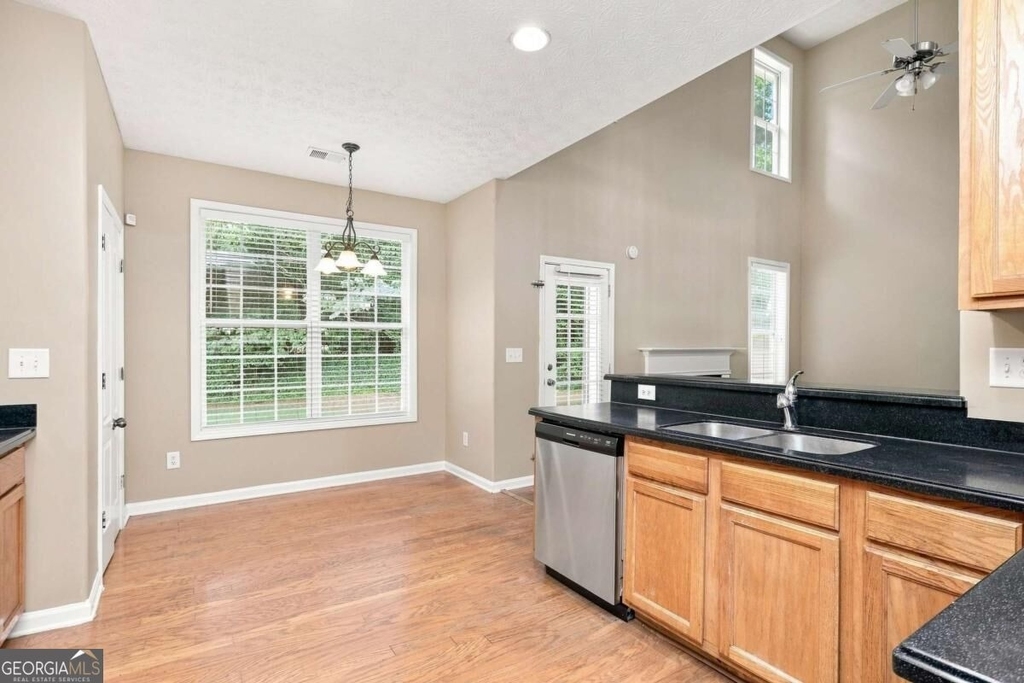 75 Greenland Drive - Photo 4