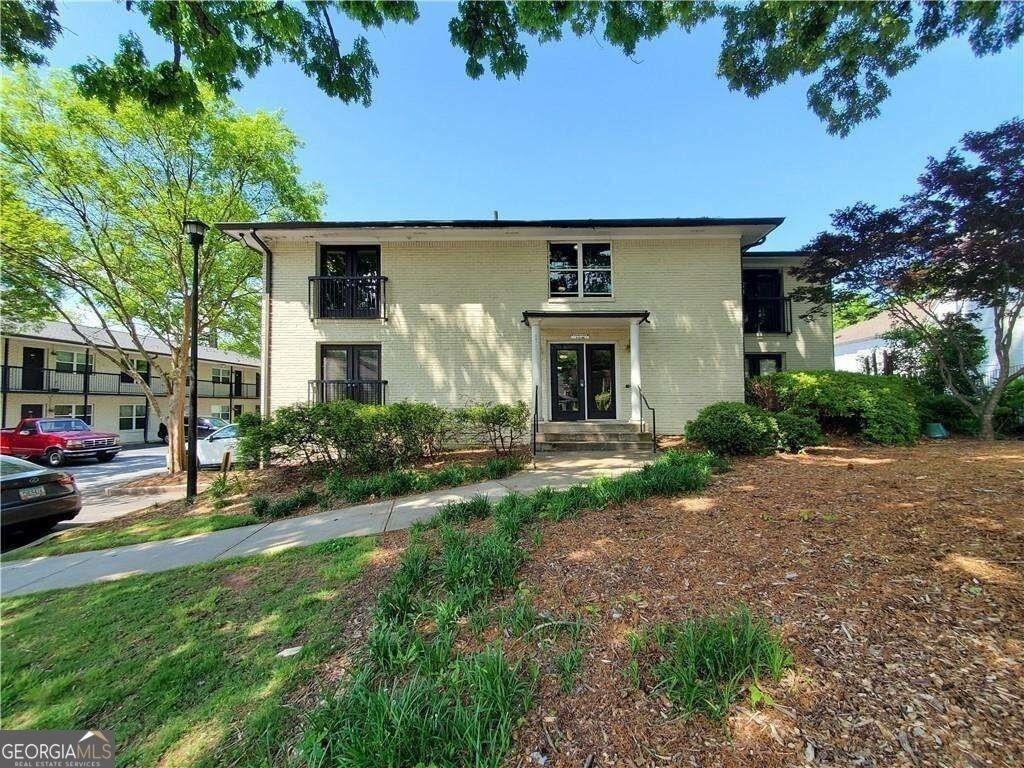 48 Peachtree Avenue - Photo 1