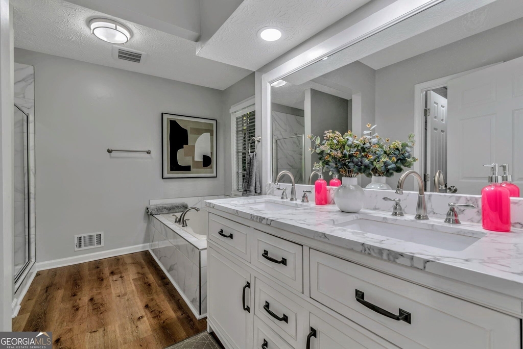 2192 Chartwell Drive - Photo 17