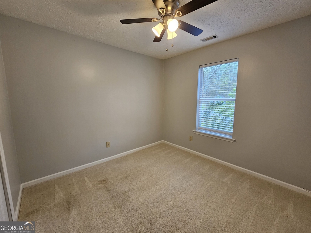 40 Peachtree Way - Photo 6