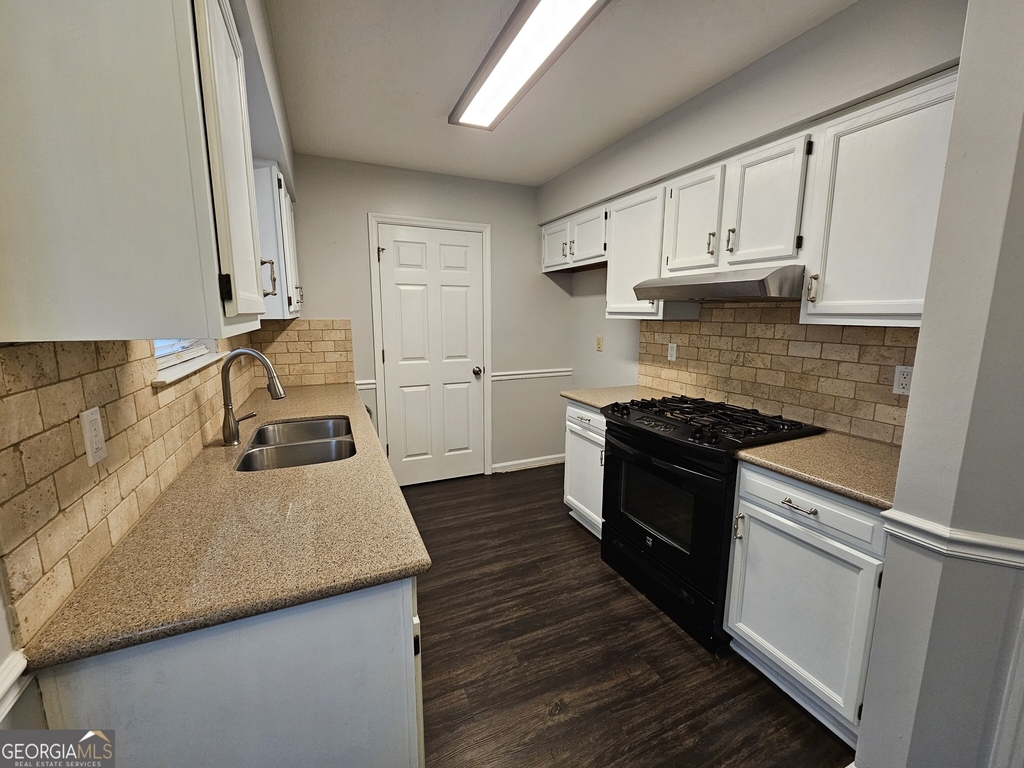 40 Peachtree Way - Photo 3