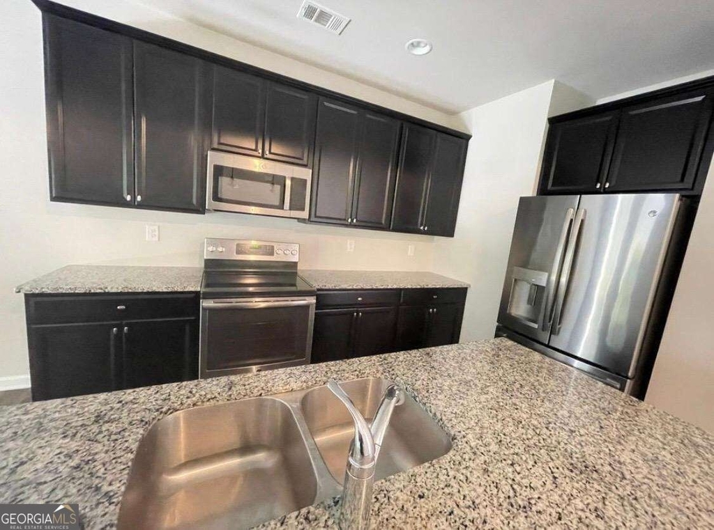 1526 Brookmere Way - Photo 3