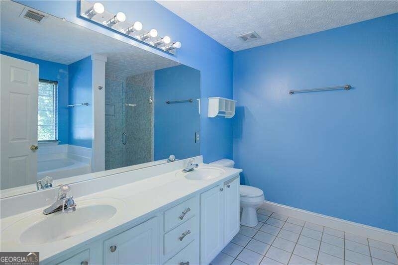 4267 Rivuere Point - Photo 23