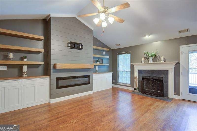 4267 Rivuere Point - Photo 18