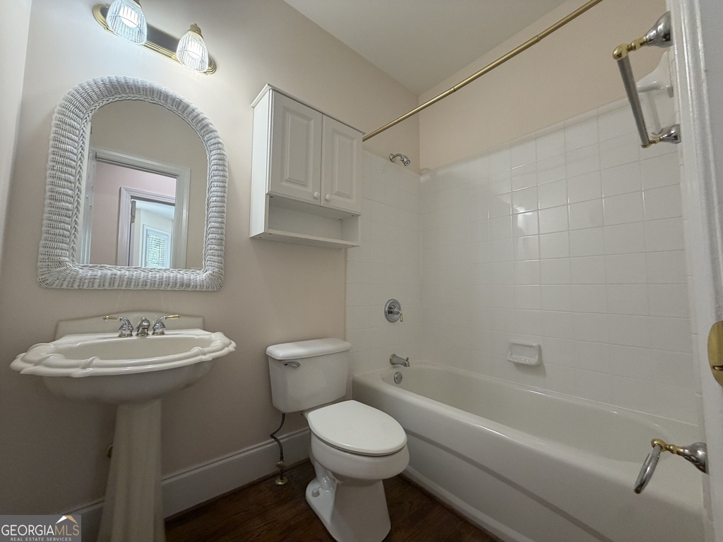 3281 Winthrop Circle - Photo 11