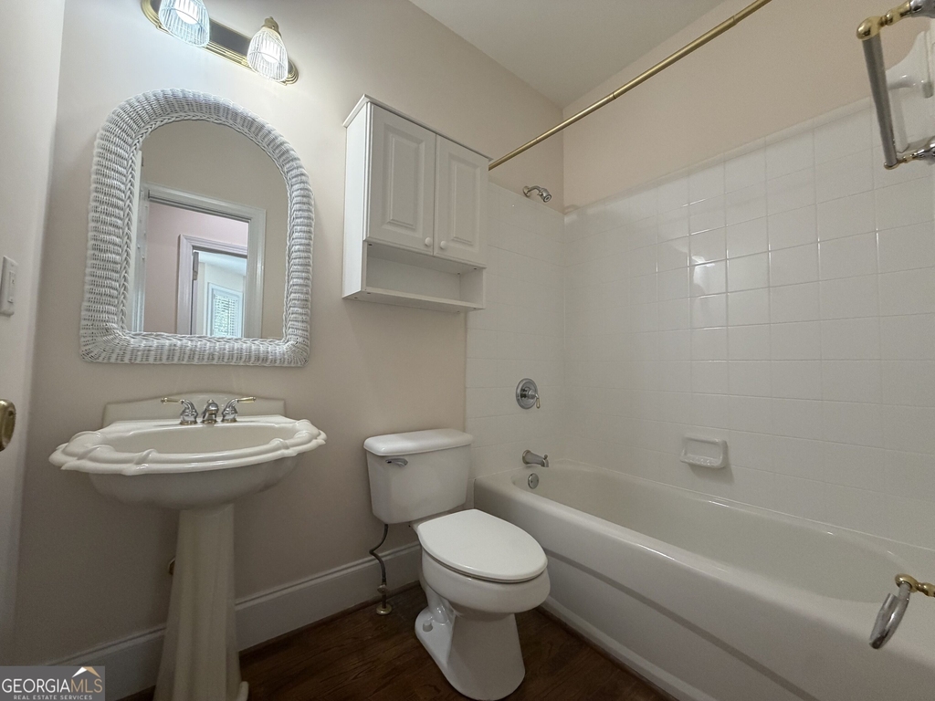 3281 Winthrop Circle - Photo 12