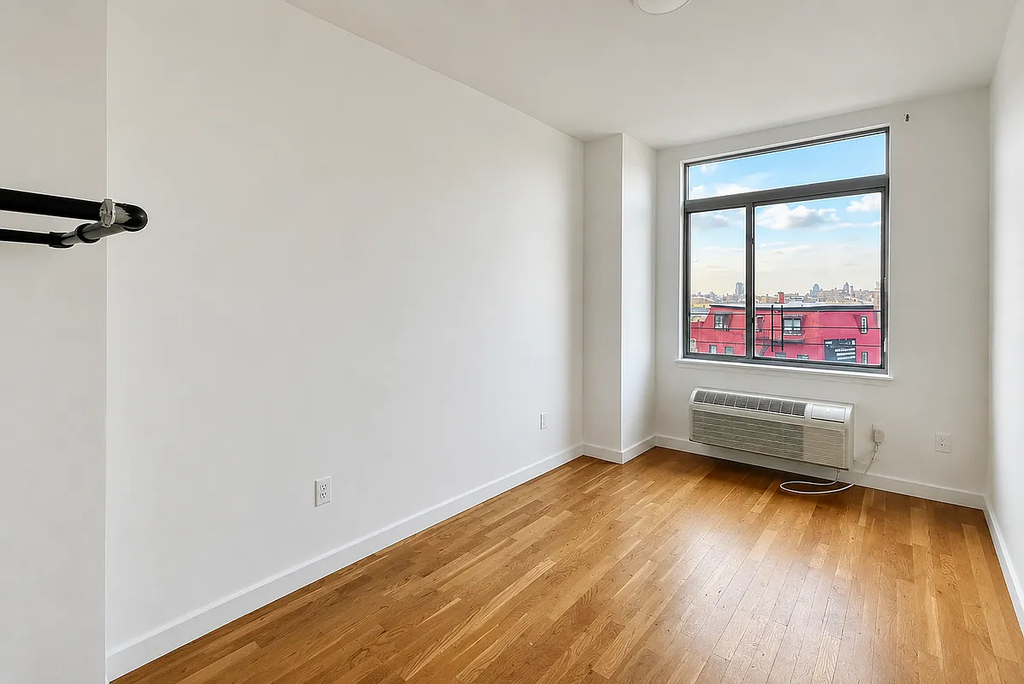 184 Noll Street - Photo 7