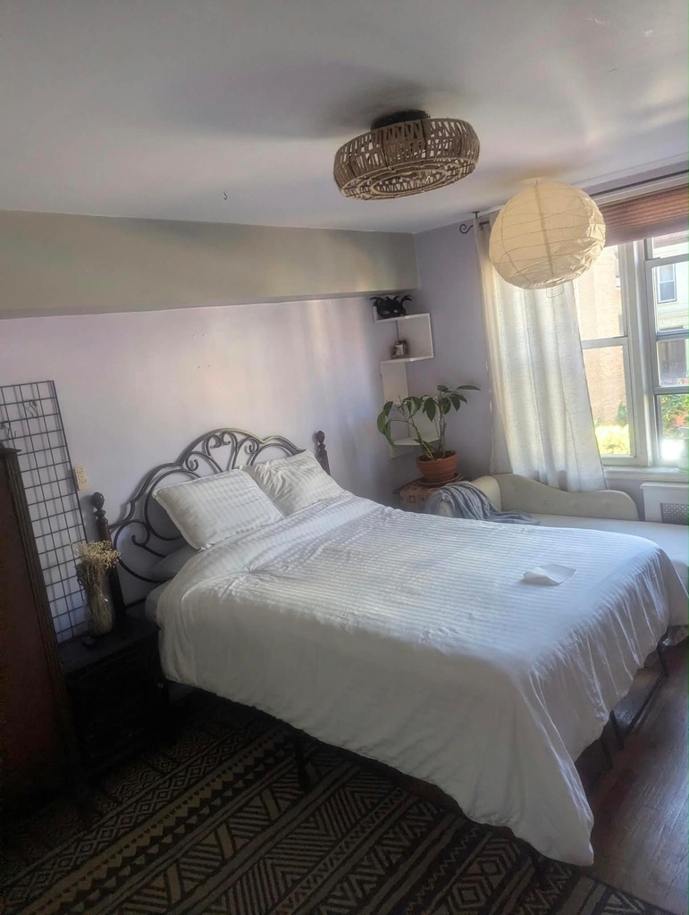 150 Hawthorne Street - Photo 4