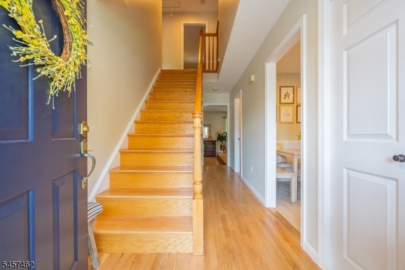 122 Sunrise Dr - Photo 1