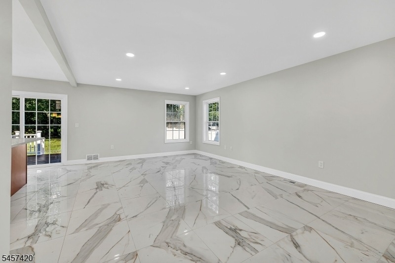 283 S Michigan Ave - Photo 6