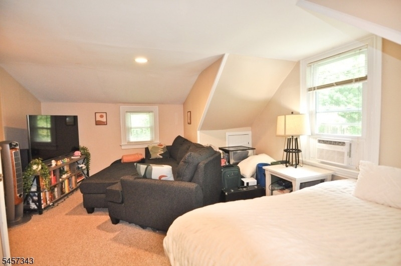 331 Center St - Photo 10