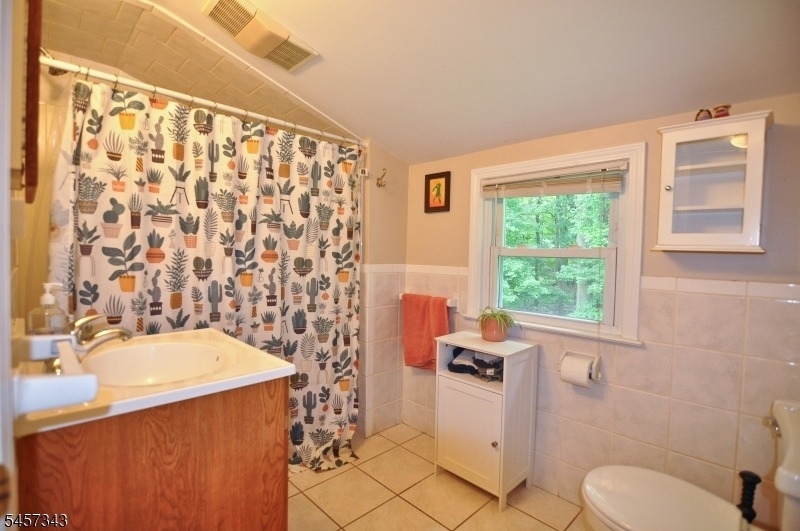 331 Center St - Photo 13