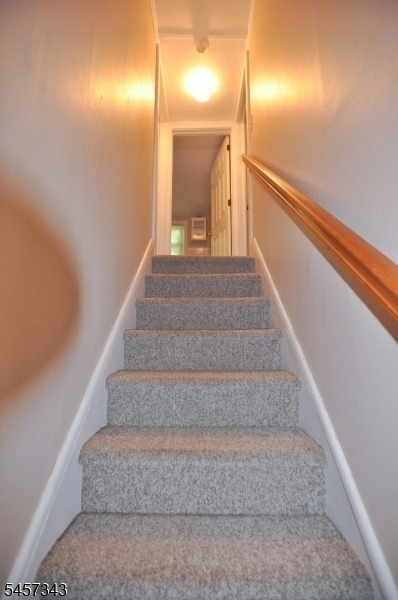 331 Center St - Photo 8