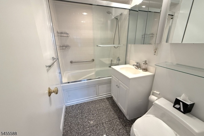 777 Springfield Ave - Photo 5
