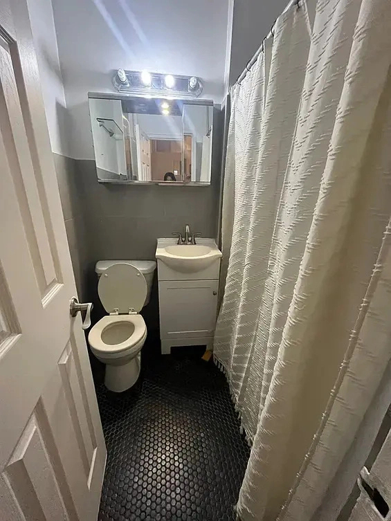 31 East 30th Street - Photo 4