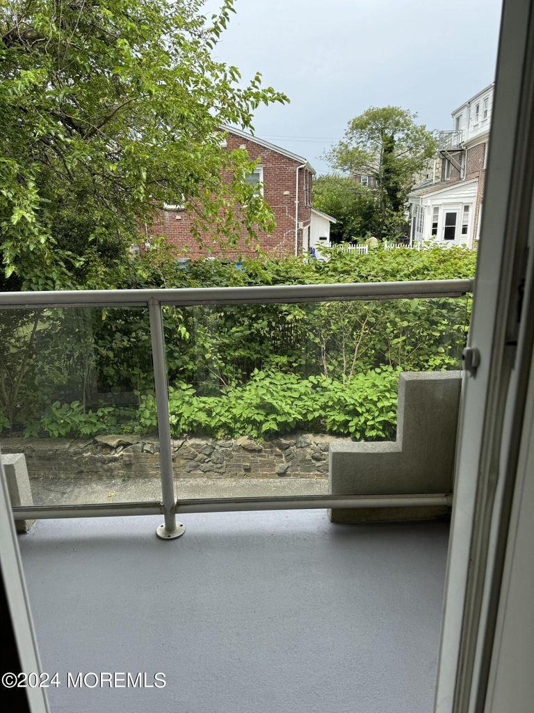 109 Second Avenue - Photo 15