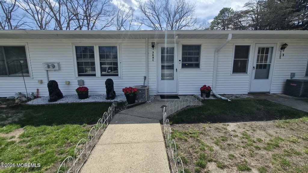 308 Malvern Court - Photo 10