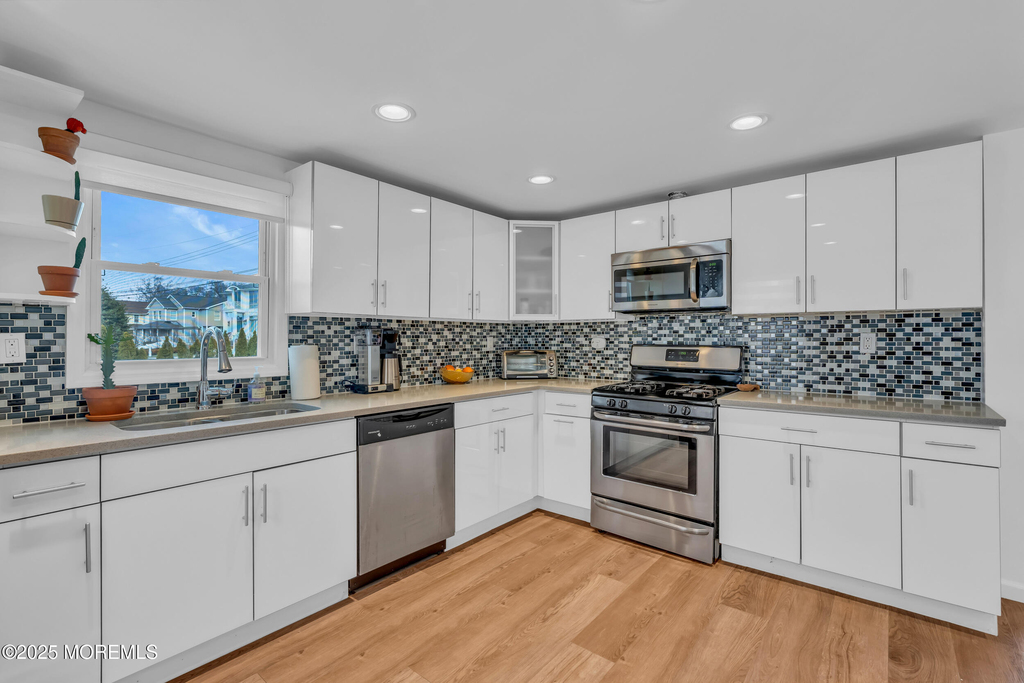 323 Roosevelt Avenue - Photo 7