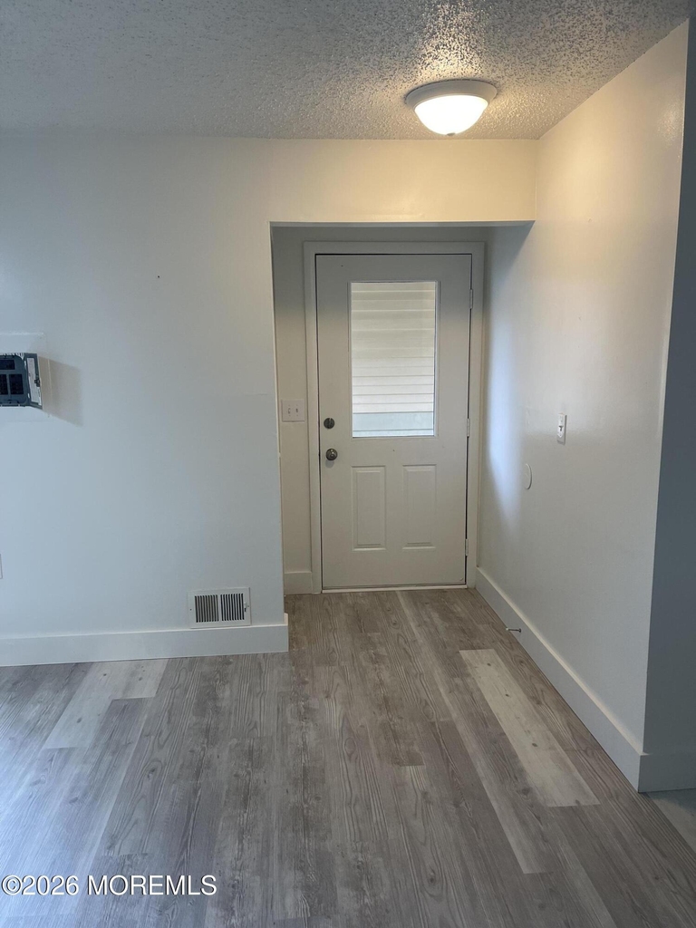 141 Aster Court - Photo 2