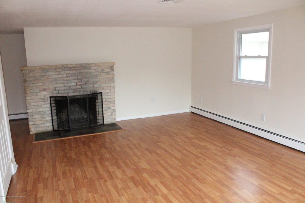 254 Admiral Avenue - Photo 2