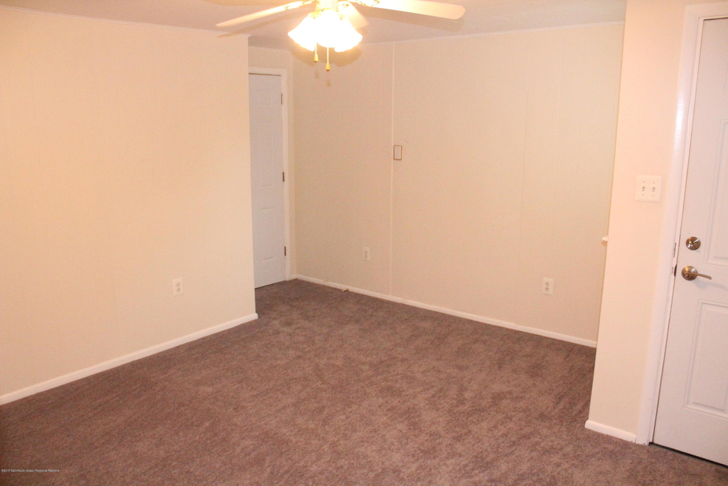 254 Admiral Avenue - Photo 4