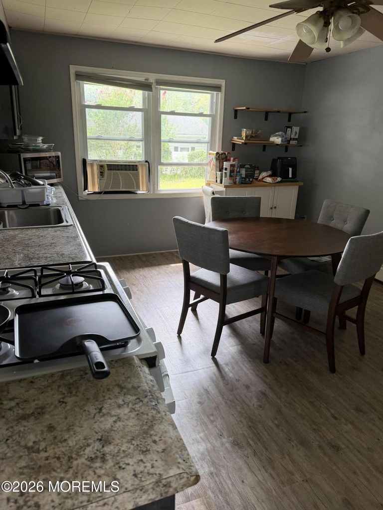 10 Smith Street - Photo 16