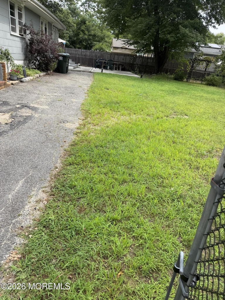 10 Smith Street - Photo 31