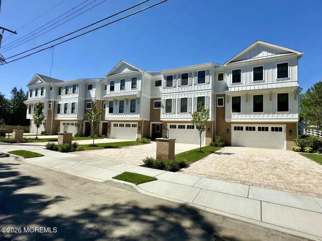 2113 River Road - Photo 0