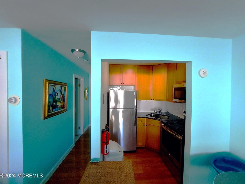 302 Fifth Avenue Avenue - Photo 18