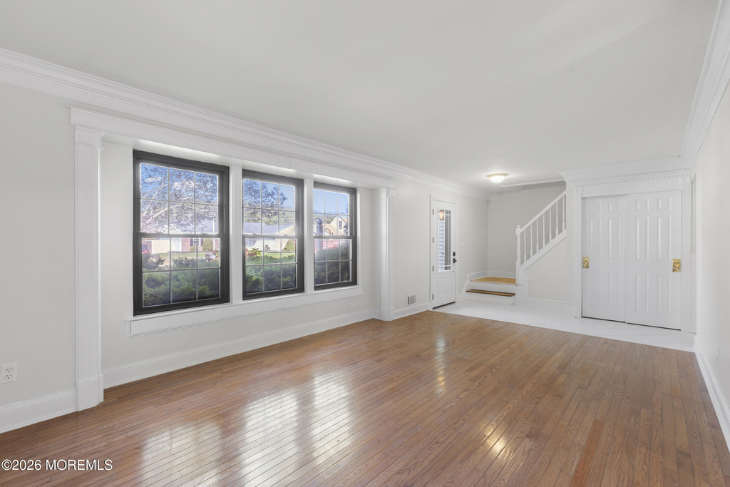 13 Laurel Crest Drive - Photo 4