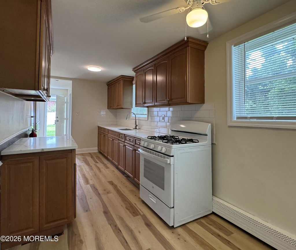 410 2nd Ave - Photo 4