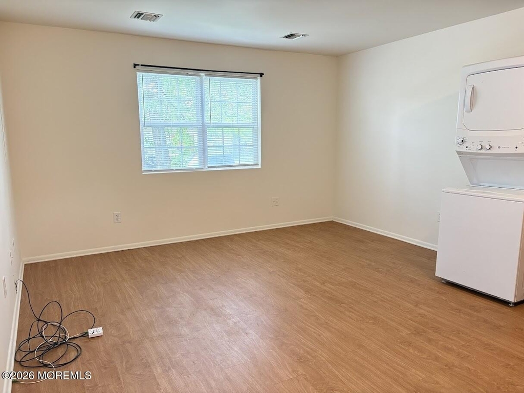 548 Clark Avenue - Photo 1