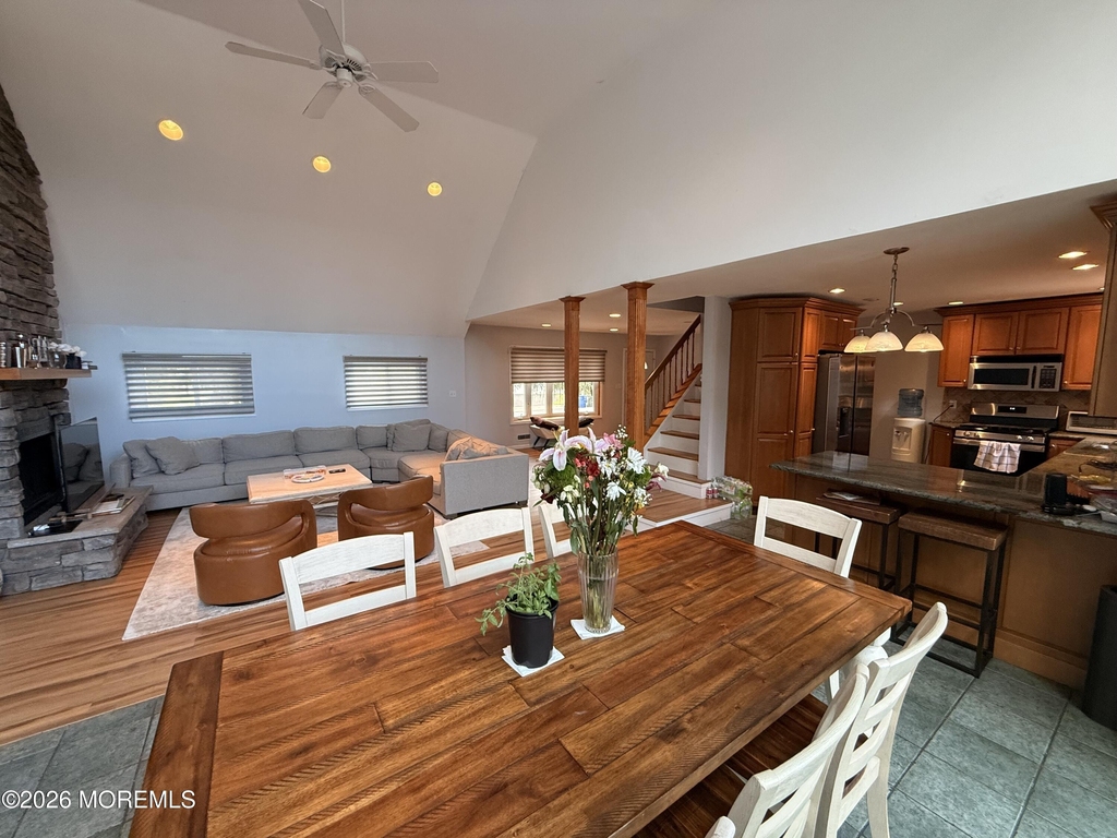 7 Carole Drive - Photo 5
