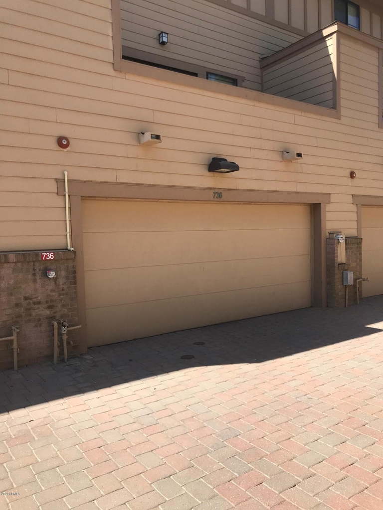 736 S Beck Avenue - Photo 33