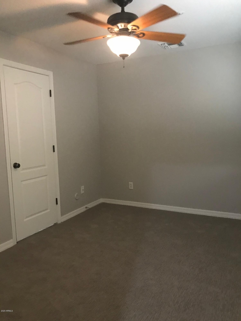 736 S Beck Avenue - Photo 9