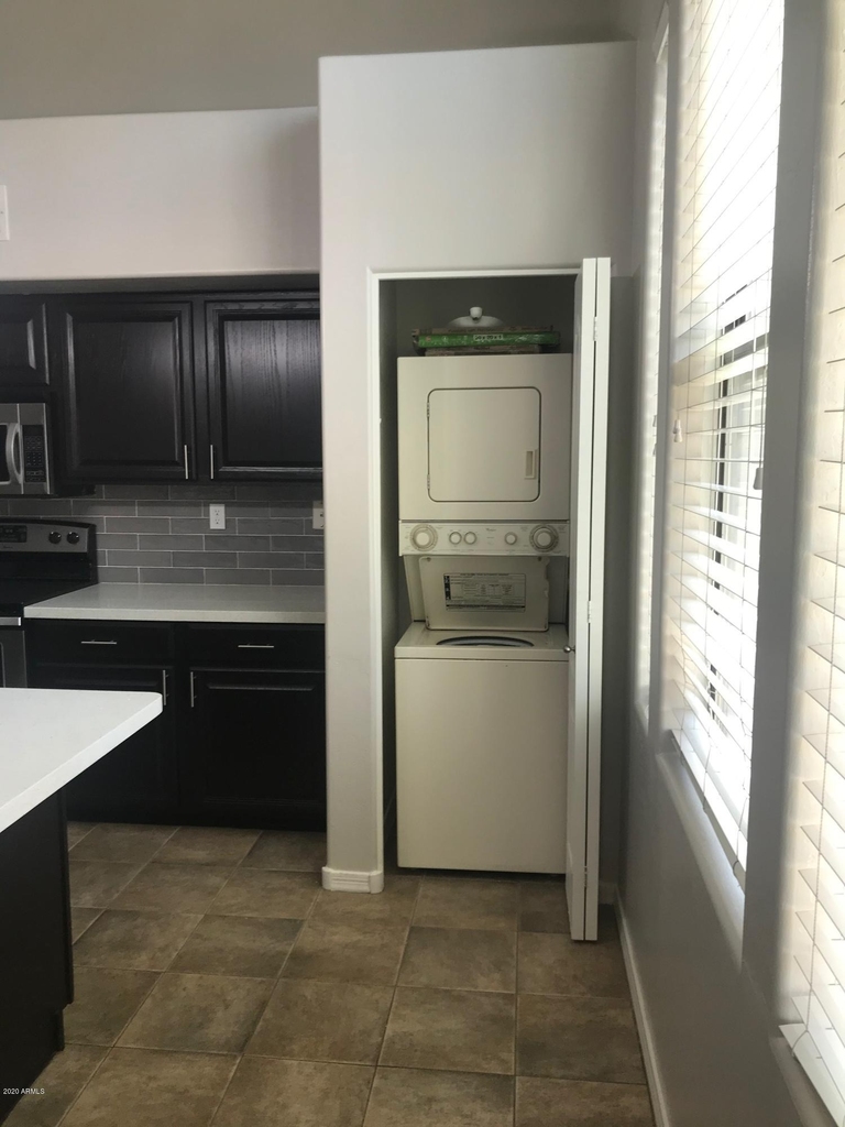 736 S Beck Avenue - Photo 5