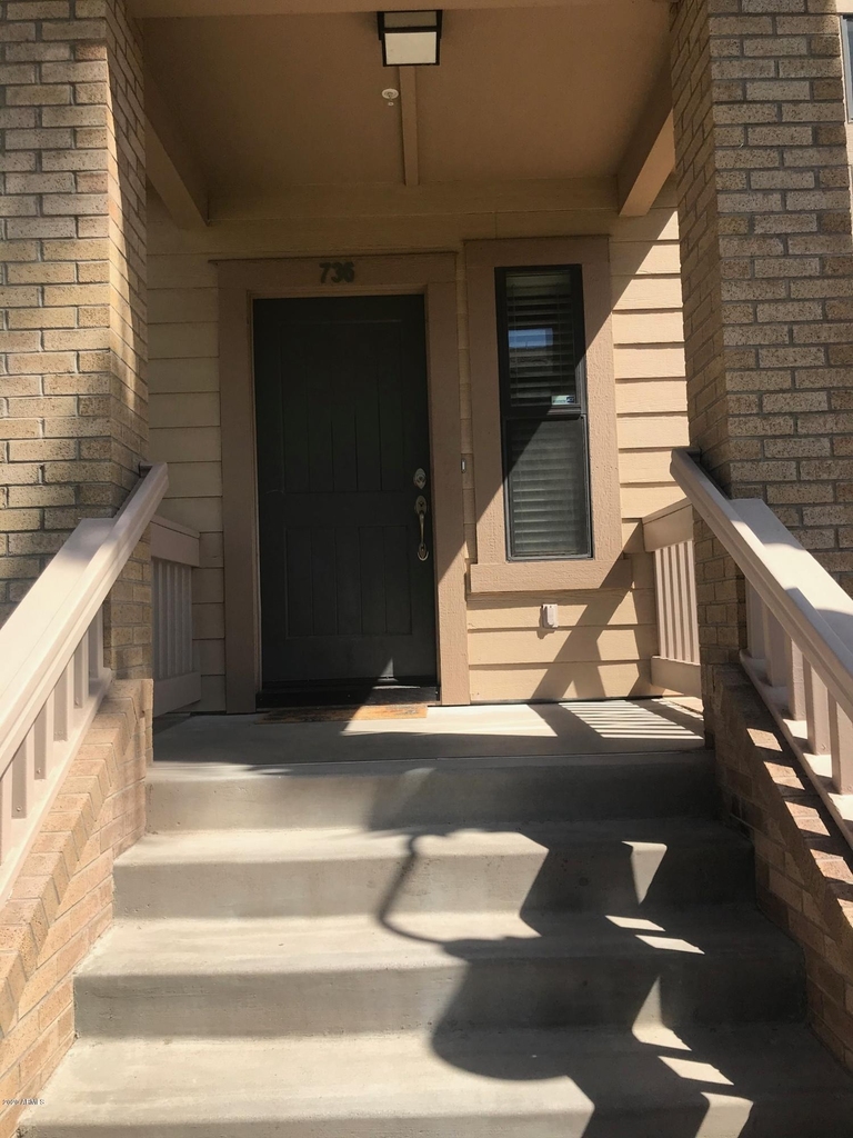 736 S Beck Avenue - Photo 1