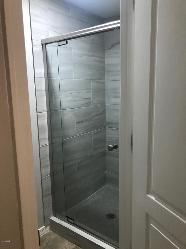 736 S Beck Avenue - Photo 12