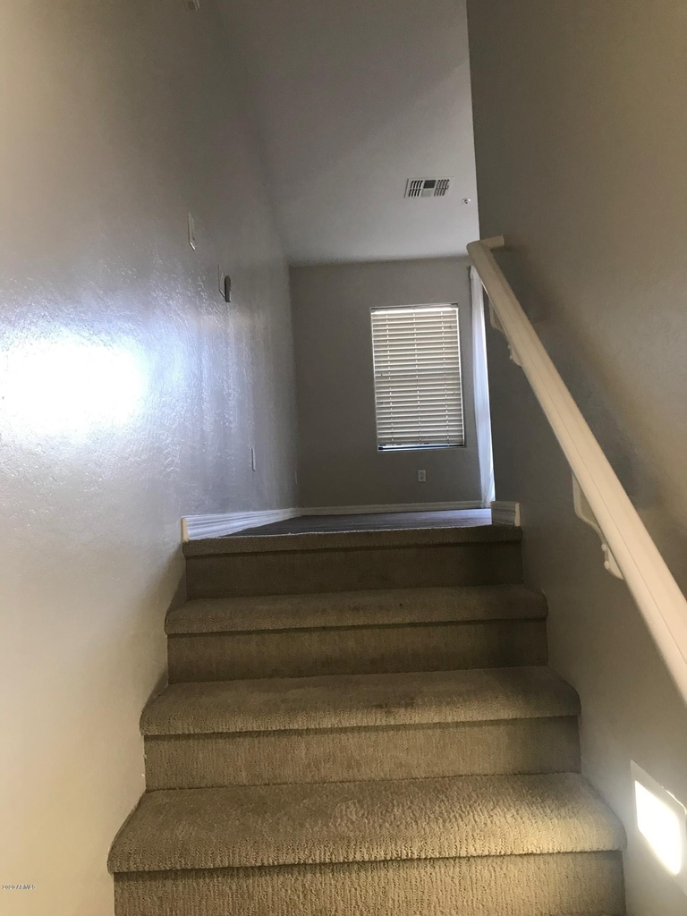 736 S Beck Avenue - Photo 15