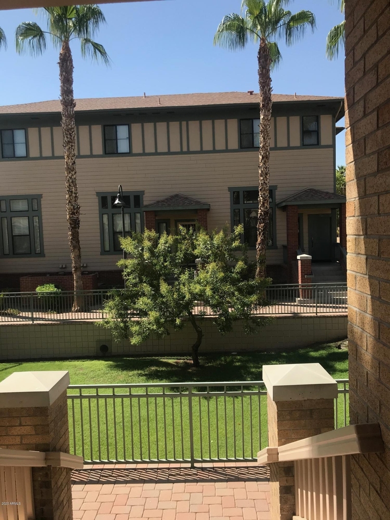 736 S Beck Avenue - Photo 3