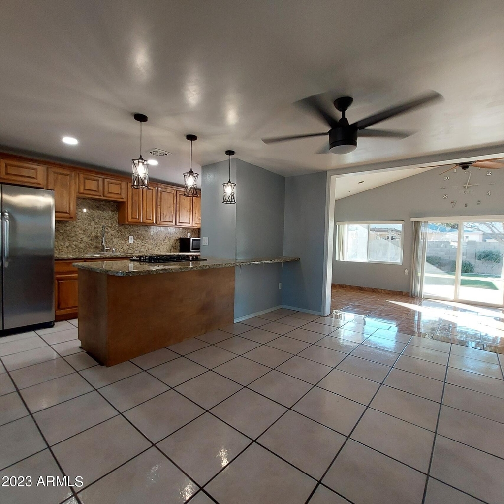 1636 N 64th Drive - Photo 13